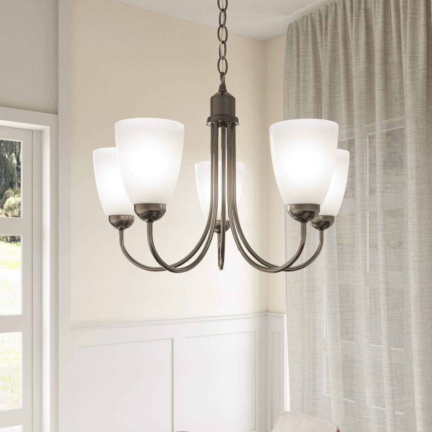 Nell 5-Light Shaded Classic/ Traditional Ceiling Chandeiler